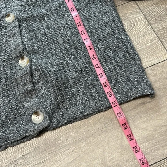 Know . One . Cares Sweater - Picture 7 of 9